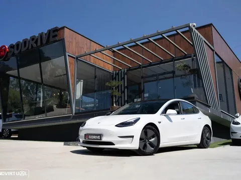 Tesla Model 3 Long-Range Dual Motor AWD
