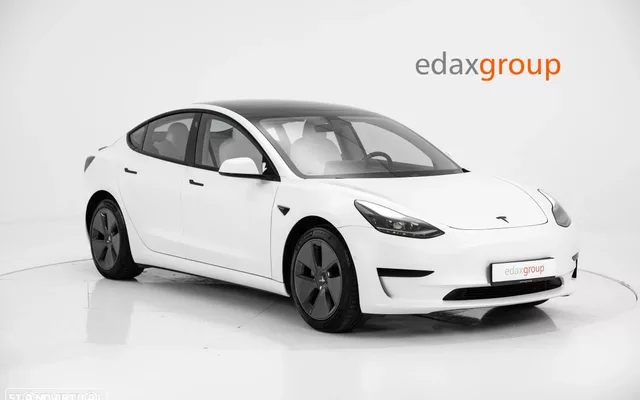 Tesla Model 3 Standard Range Plus RWD