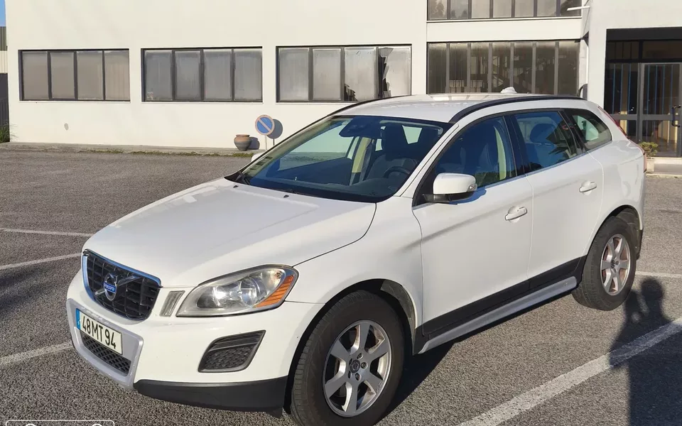 Volvo XC 60 2.0 D4 Momentum Start/Stop