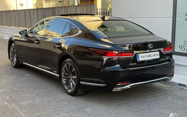 LEXUS LS LS 500h Executive AWD
