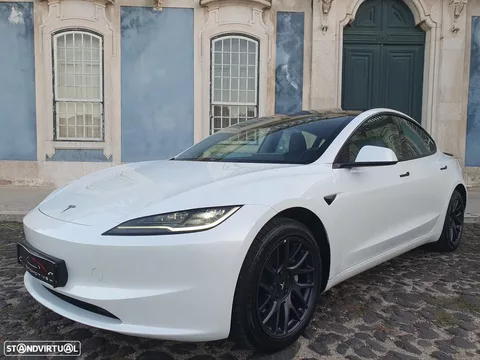 Tesla Model 3 Tração Traseira Premium