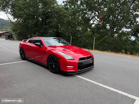 Nissan GT-R Black Edition