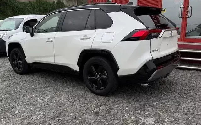 Toyota RAV4 2021 2.5 HDF Square Collection