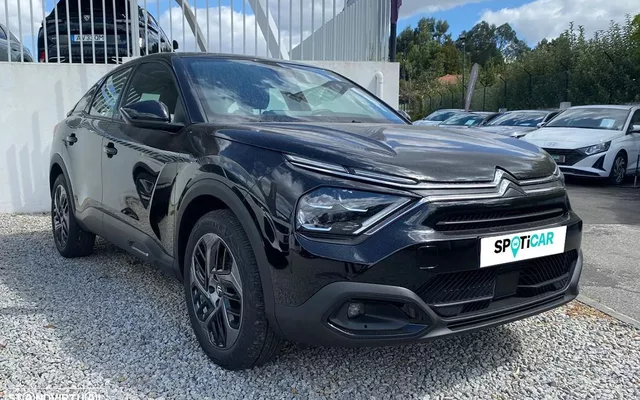 Citroën C4 1.2 PureTech Plus EAT8