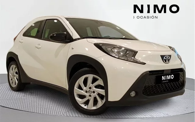 TOYOTA Aygo X Cross AYGO X CROSS 1.0 VVT-I 72CV Play - 13900€ en Huelva