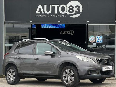 Peugeot 2008 1.2 PureTech Style