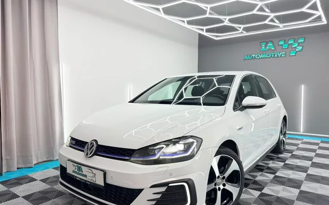 VW Golf 1.4 GTE Plug-In-Hybrid DSG