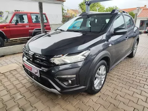 Dacia Sandero 2022 2.4 Longa teto alto Nacional 1 dono