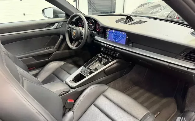 PORSCHE 911 911 Carrera 4S