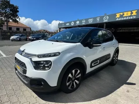 Citroën 11 2023 1.2 SHINE AUTO 110 CV