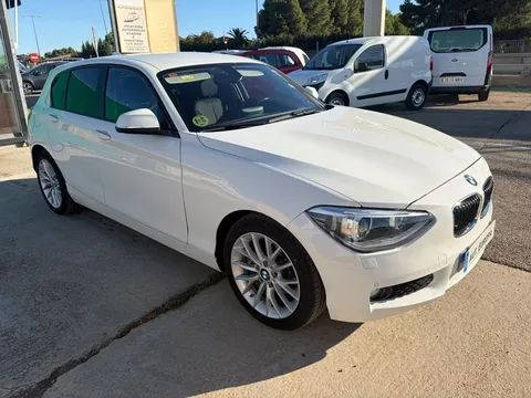 BMW Serie 1 118d Essential Plus M-Sport Edition - 14990€ en Zaragoza