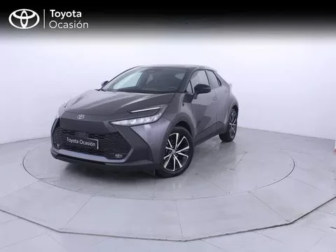 TOYOTA C-HR Advance Hybrid 140