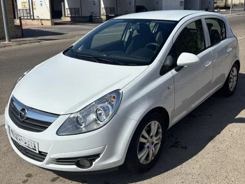 OPEL Corsa Corsa 1.4 Cosmo (146CO2)