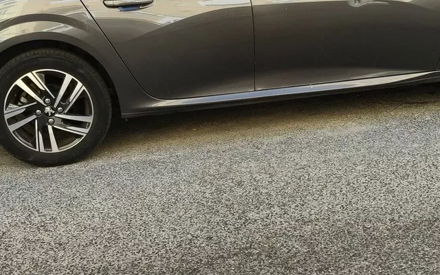 Peugeot 208 PureTech 100 EAT8 Active