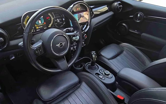 MINI - Mini - Mini Cooper SE Premium P. Classic