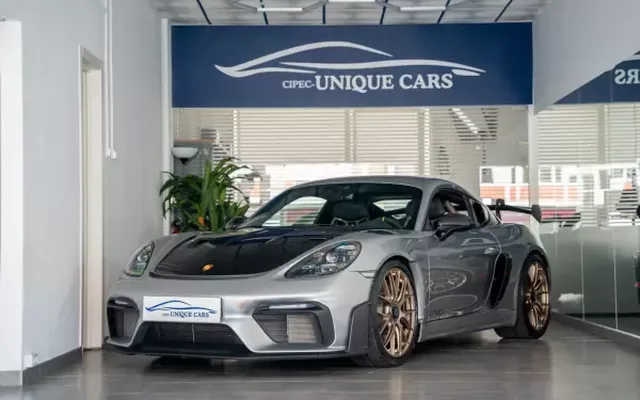 Porsche 718 Cayman 2022 GT4 RS
