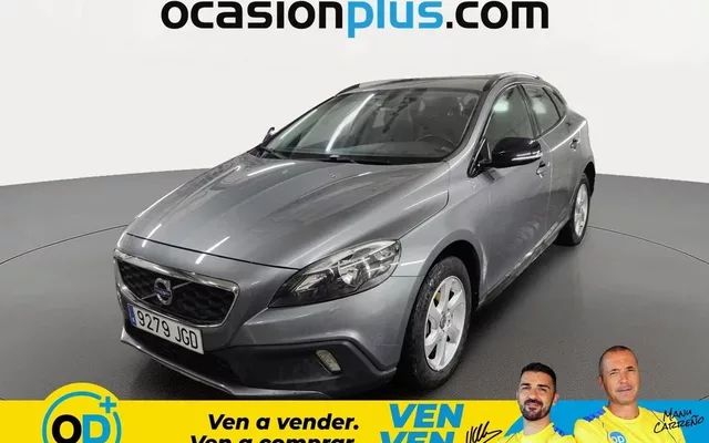 VOLVO V40 Cross Country V40 Cross Country D2 Momentum 120