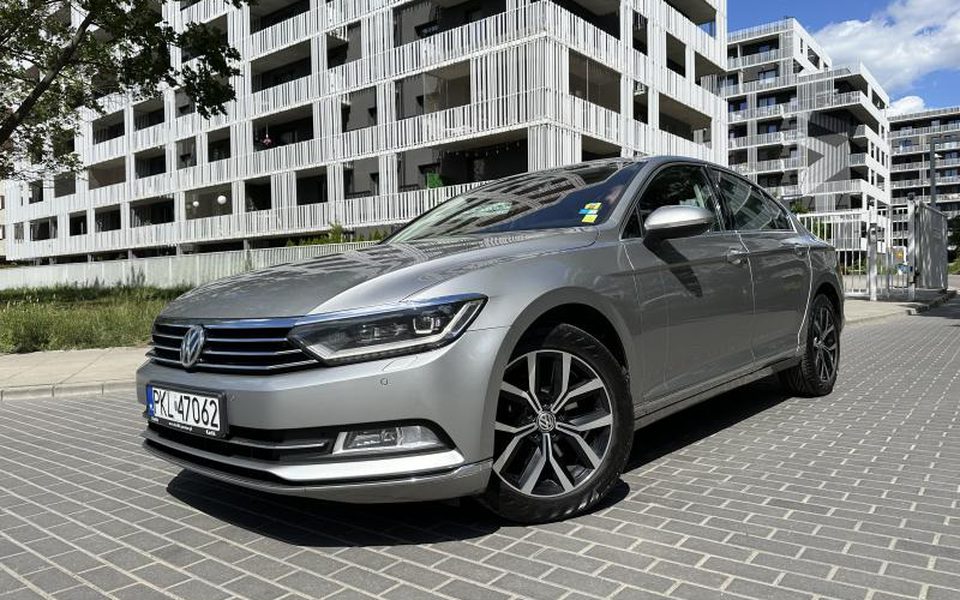 Volkswagen PASSAT 2015