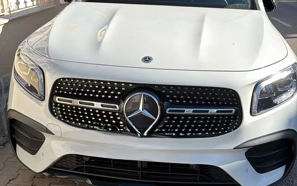Mercedes-Benz GLB 180 d AMG Line