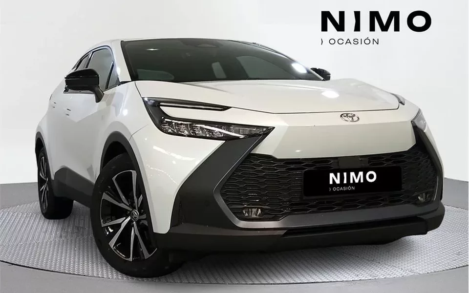 TOYOTA C-HR Advance Hybrid 140