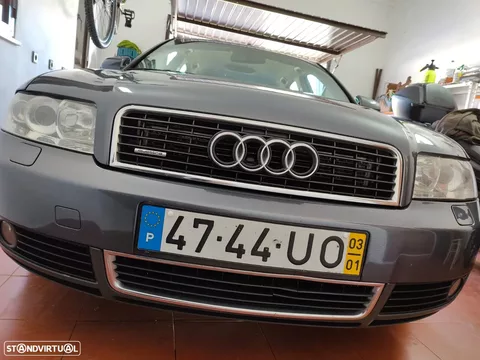 Audi A4 2.5 TDI quattro