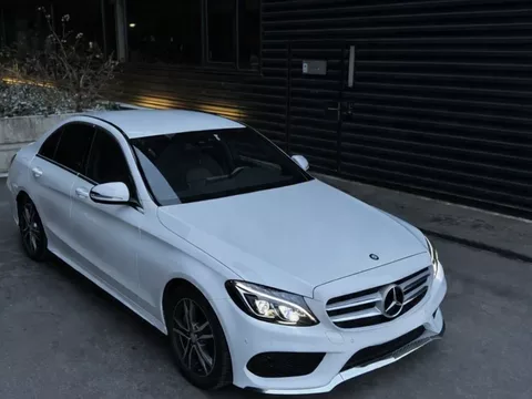 Mercedes-Benz C 200 AMG Line