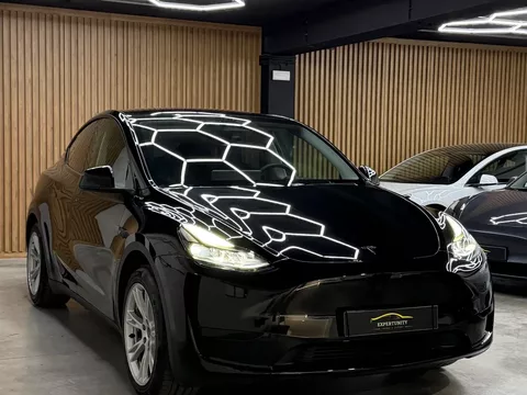 Tesla Model Y Standard