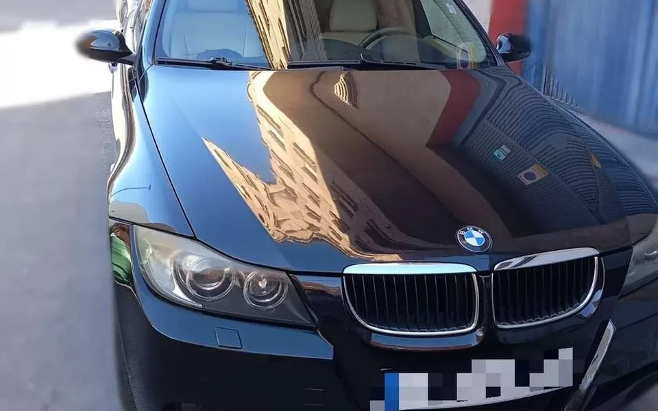 BMW Serie 3 320d E90