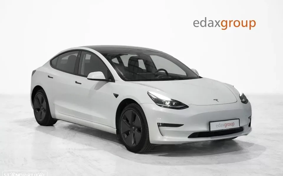 Tesla Model 3 RWD