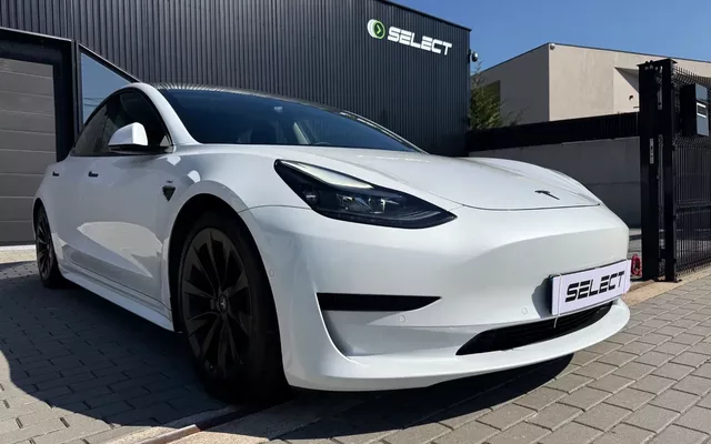 Tesla Model 3 Tração Traseira