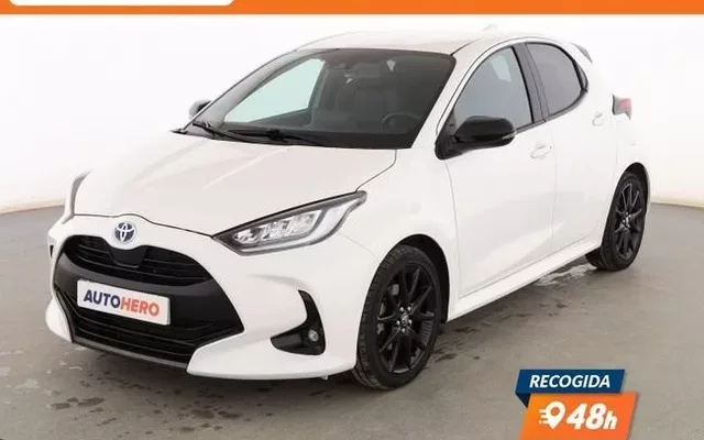 TOYOTA Yaris 1.5 Hybrid Style