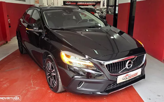 Volvo V40 Cross Country 2.0 D2 Momentum Geartronic