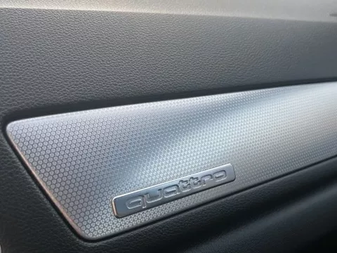 AUDI Q3 Q3 2.0TDI S line edition quattro