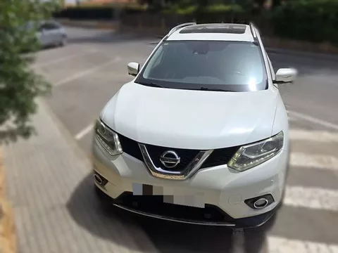 NISSAN X-Trail X-Trail 1.6 dCi Tekna 4x2 XTronic 7 pl.