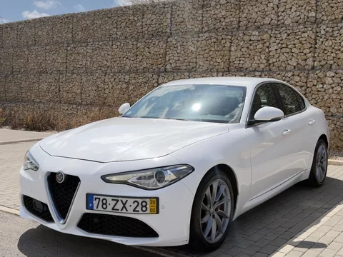 Alfa Romeo Giulia 2.2 D Sprint AT8