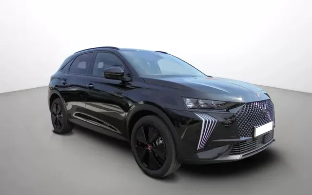DS DS7 BlueHDi 130 EAT8 Performance Line Zéro km immatriculé