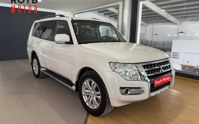 MITSUBISHI Montero 3.2 DI-D Kaiteki Auto
