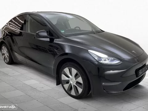 Tesla Model Y Long Range Dual Motor AWD