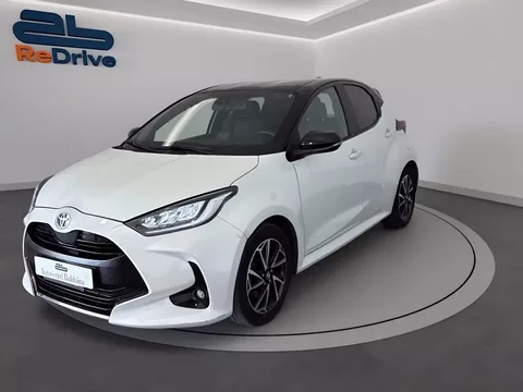 TOYOTA Yaris 1.5h trend