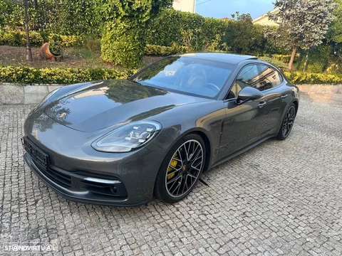 Porsche Panamera 4 S