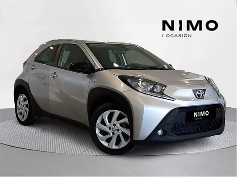 TOYOTA Aygo X Cross AYGO X CROSS 1.0 VVT-I 72CV Play