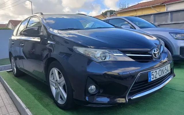 Toyota Auris Touring Sports 1.4 D-4D Com+P.Sport