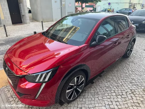 Peugeot e-208 50 kWh GT Pack