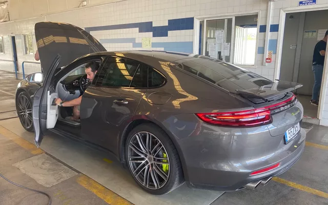 Porsche Panamera