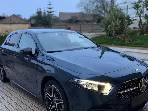 Mercedes-Benz A 250 e AMG Line