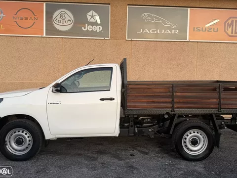 Toyota Hilux 2.4 D-4D 2WD CE CM