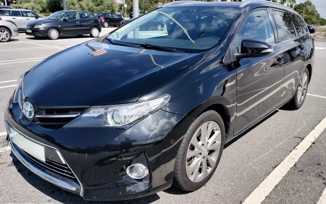 Toyota Auris Touring Sports 1.8 HSD Exclusive+Navi
