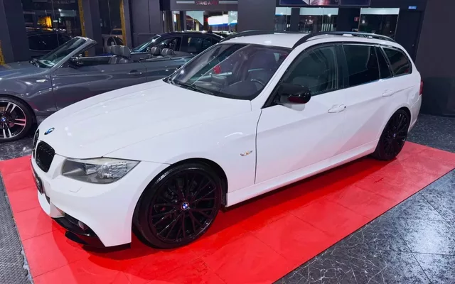 BMW 320