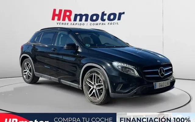 MERCEDES-BENZ Clase GLA 200 d Style