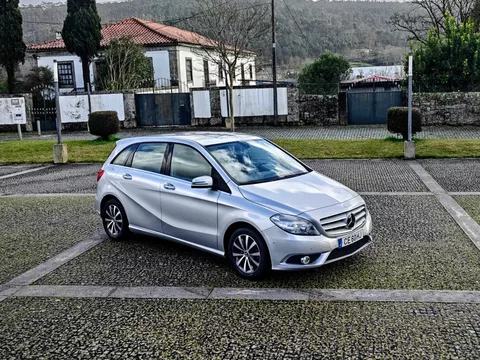 Mercedes-Benz B 180 d AMG Line Aut.